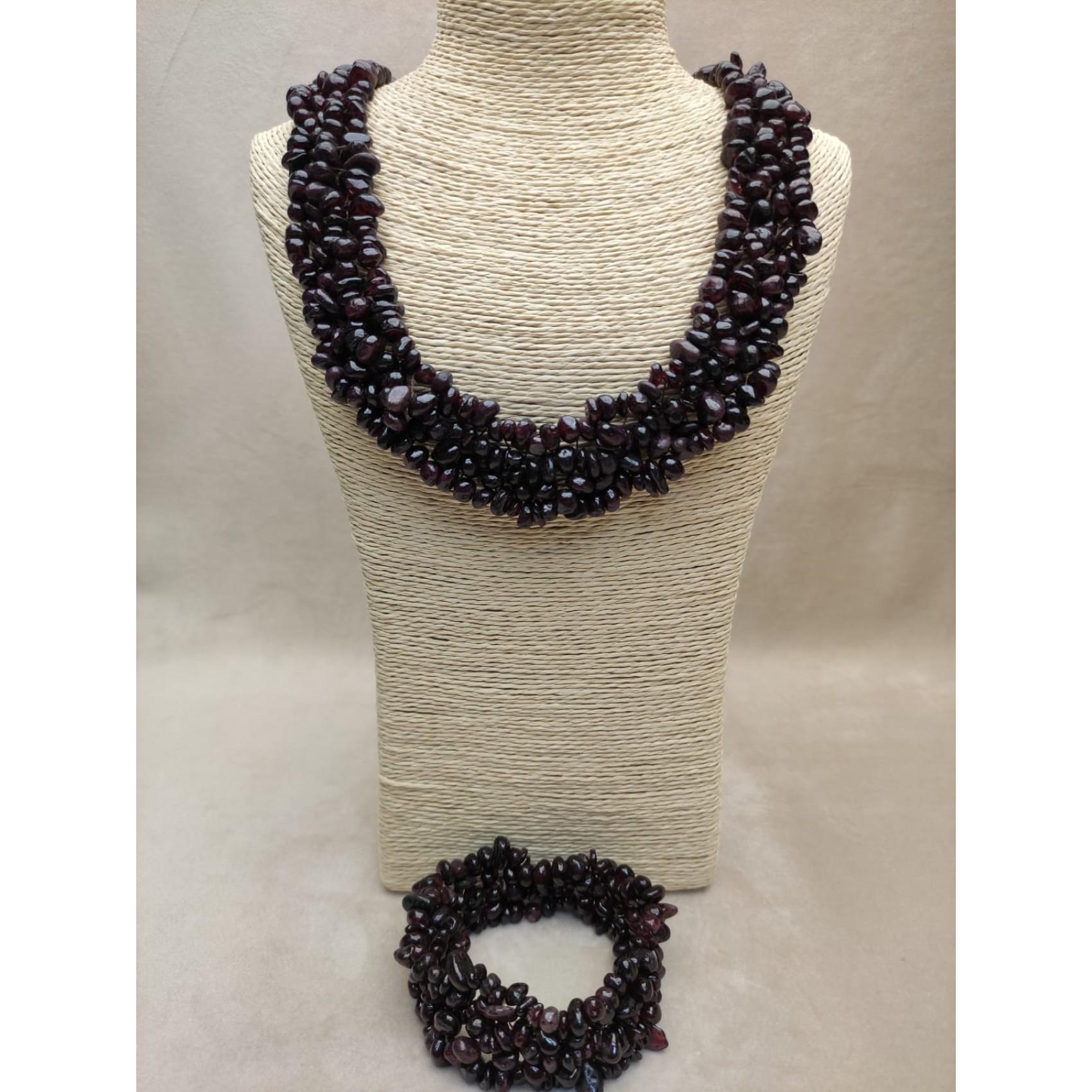 Kaklarota ( dabig. akmens )