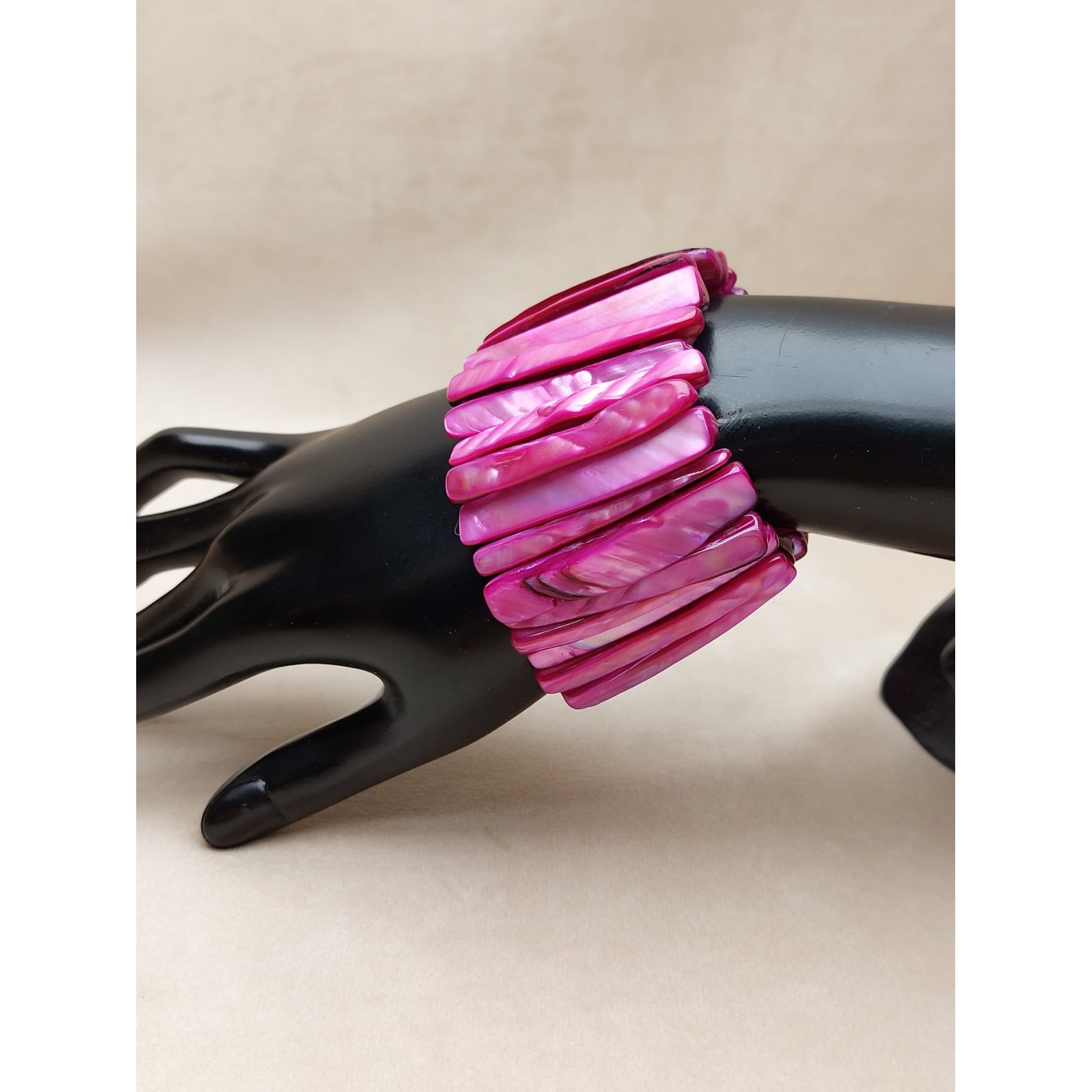 Perlamutra rokassprādze