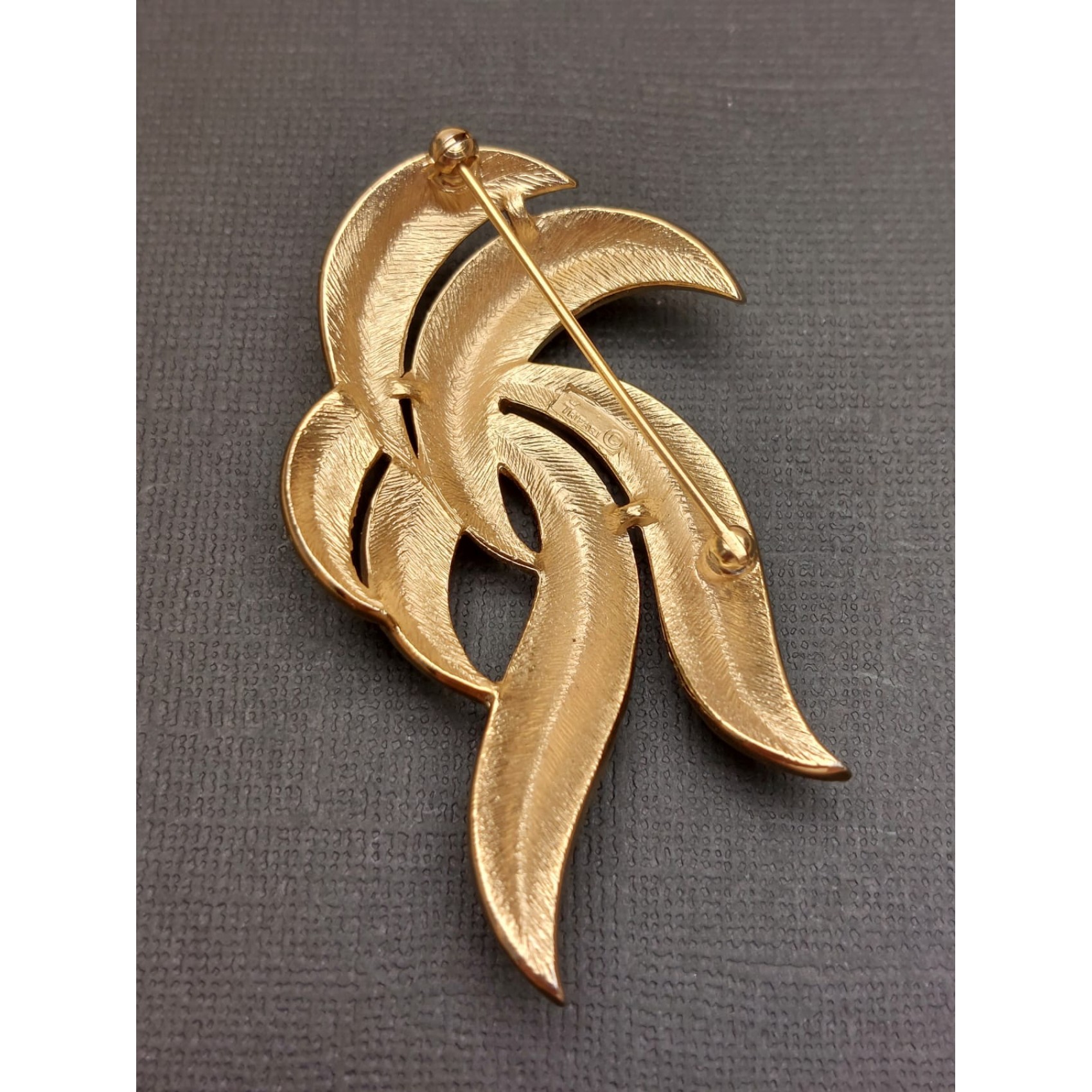 Vintage broša CROWN TRIFARI