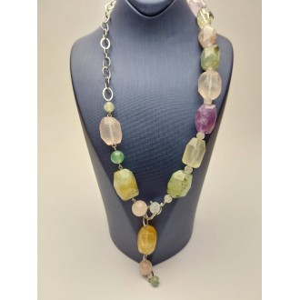 Kaklarota ( dabīgie akmeņi )