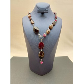 Kaklarota ( dabīgie akmeņi )