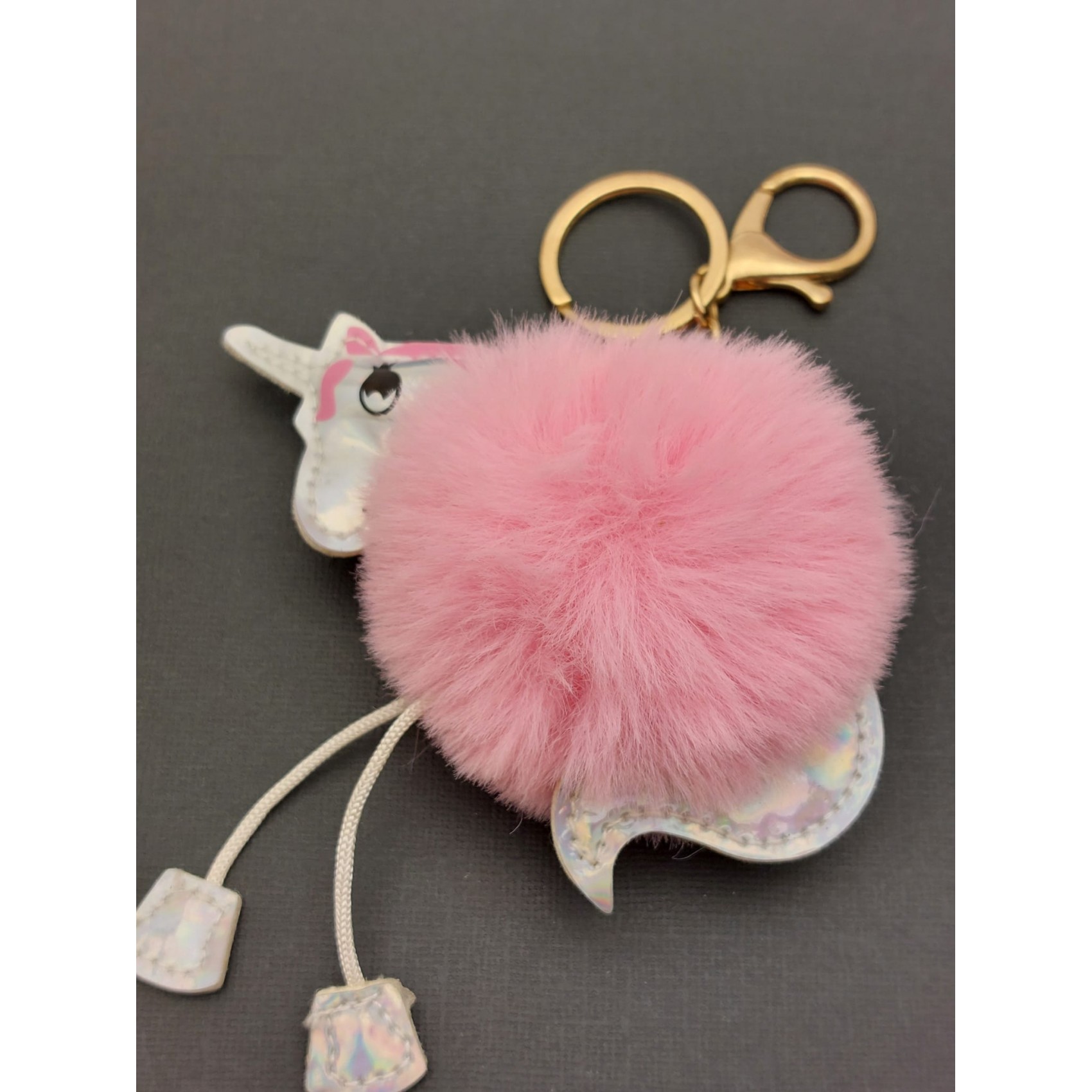 Atslēgu piekariņš