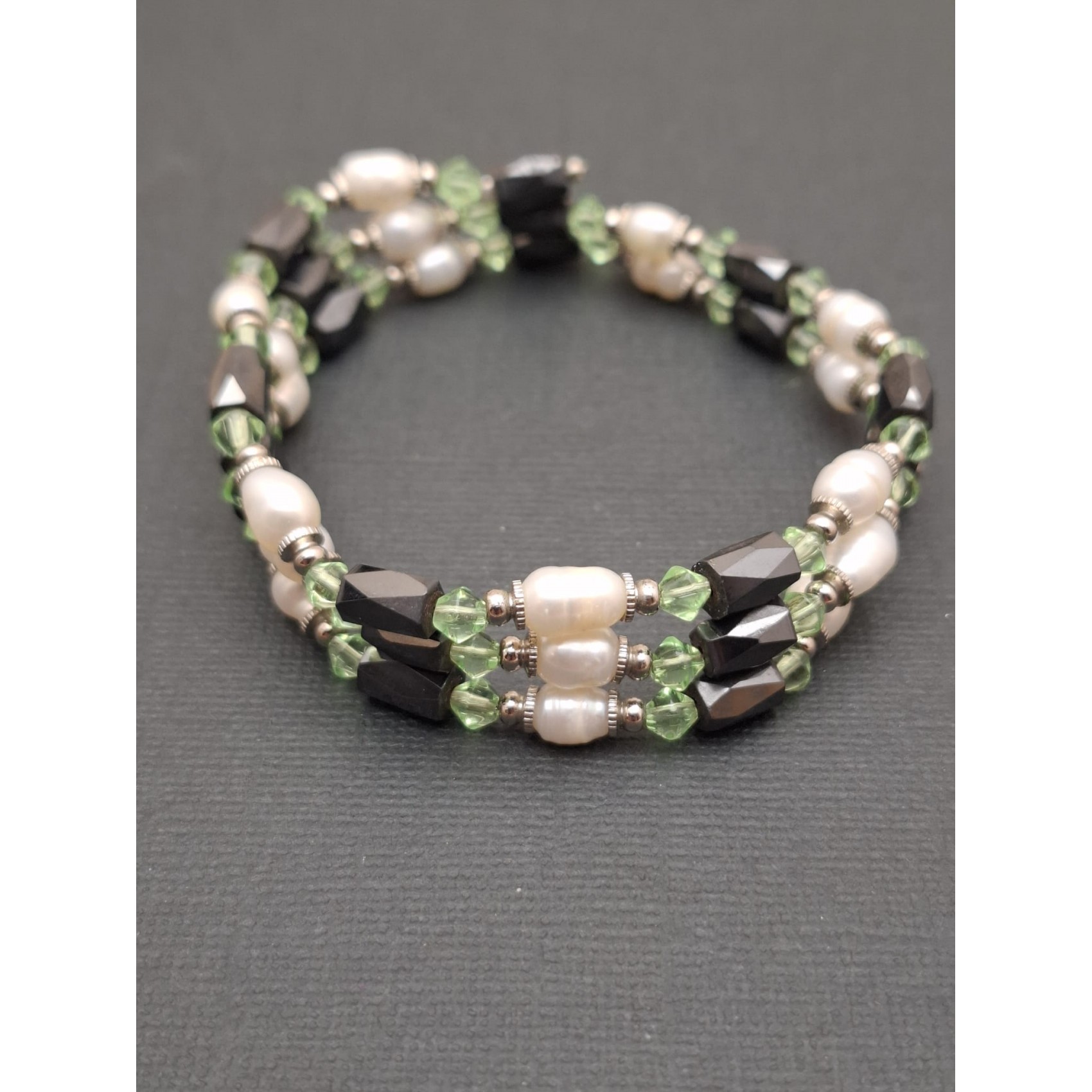 Rokassprādze (dabiskās pērles)