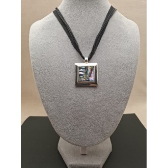 Kaklarota ( perlamutra )