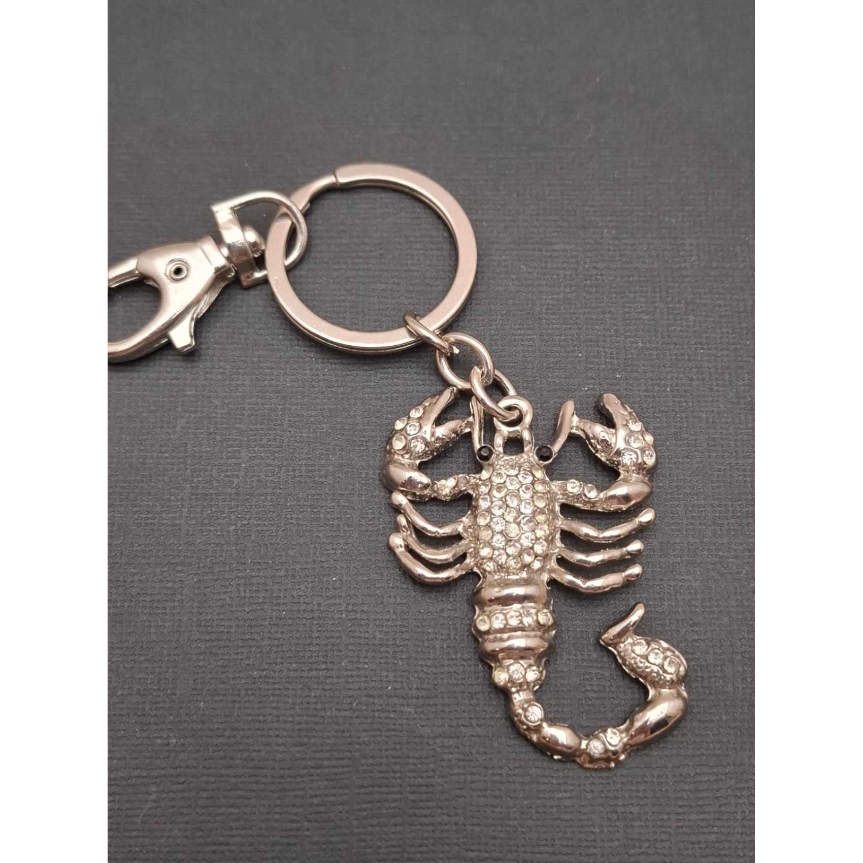 Atslēgu piekariņš