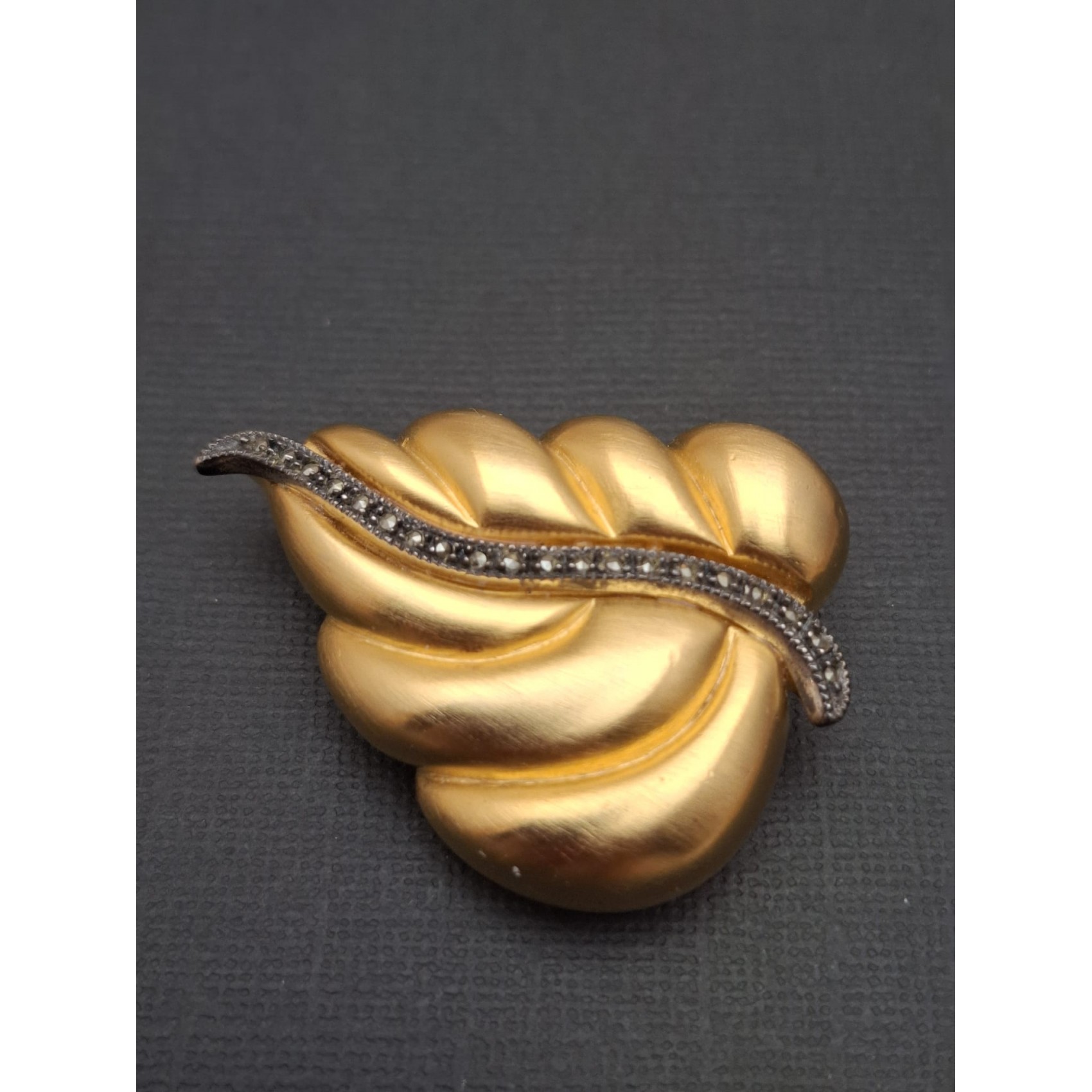  Vintage broša   JUDITH JACK