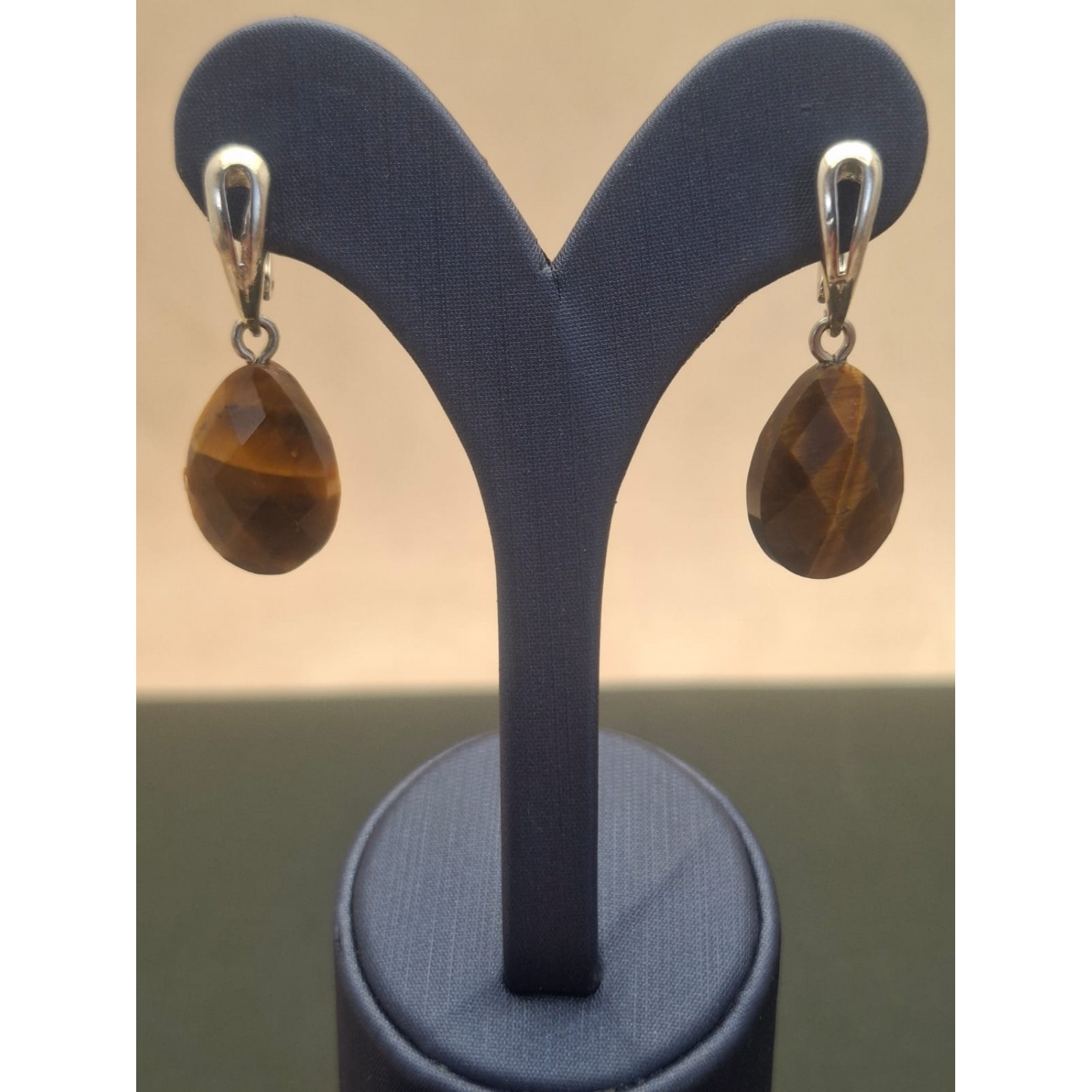 Auskari ( dabīgais akmens )