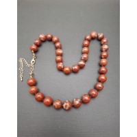 Kaklarota ( dabīgie akmeņi )