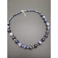 Kaklarota ( dabīgie akmeņi )