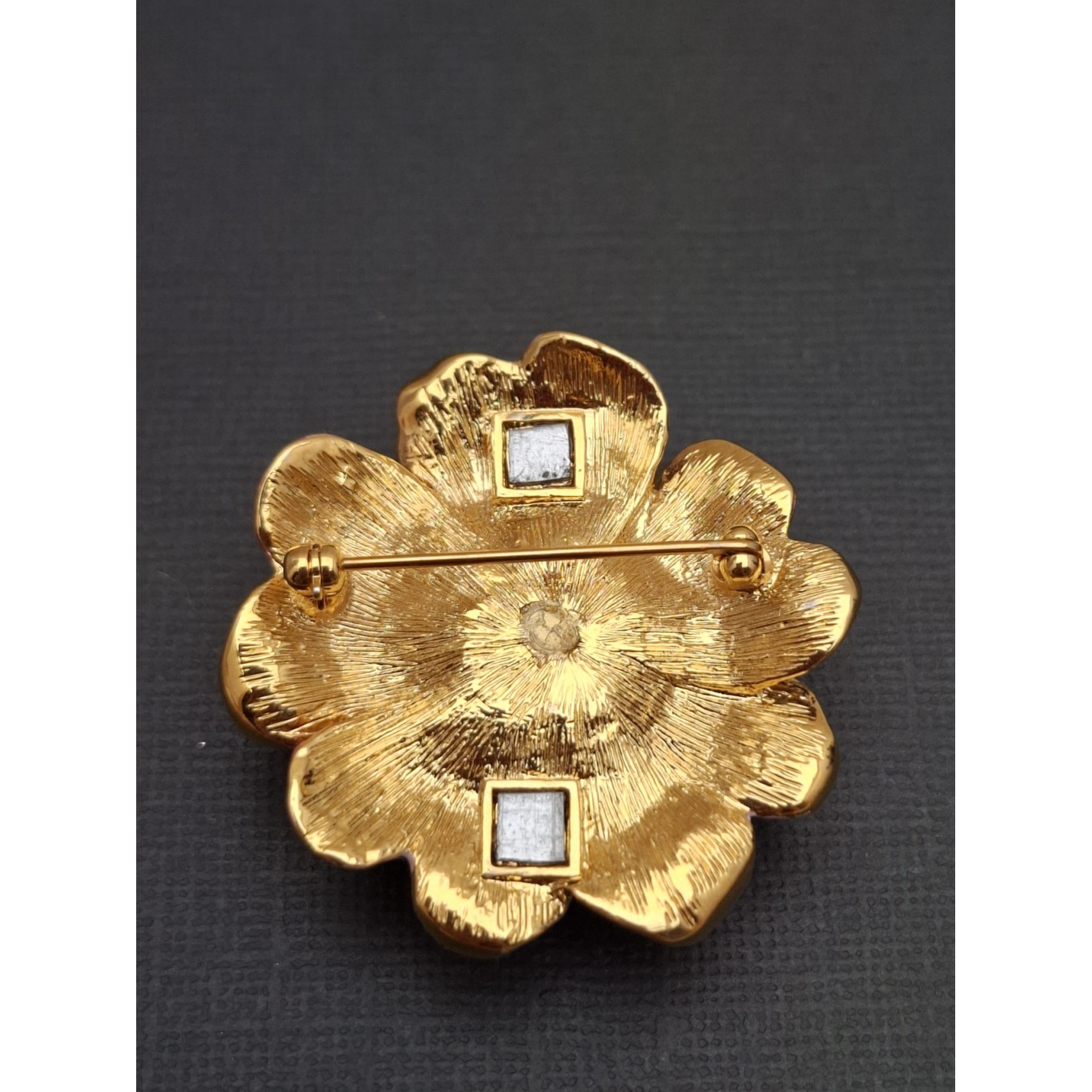 Vintage broša  JOAN RIVER