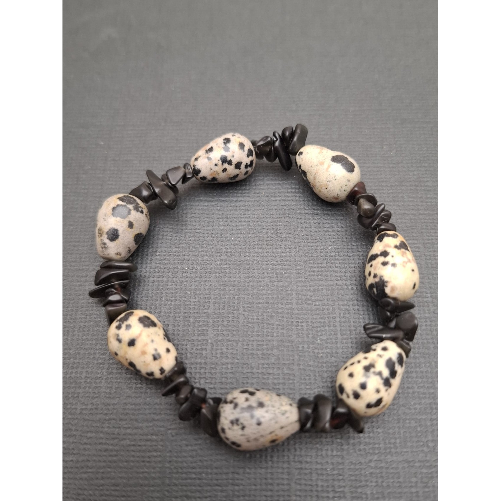 Rokassprādze ( dabīgais akmens )