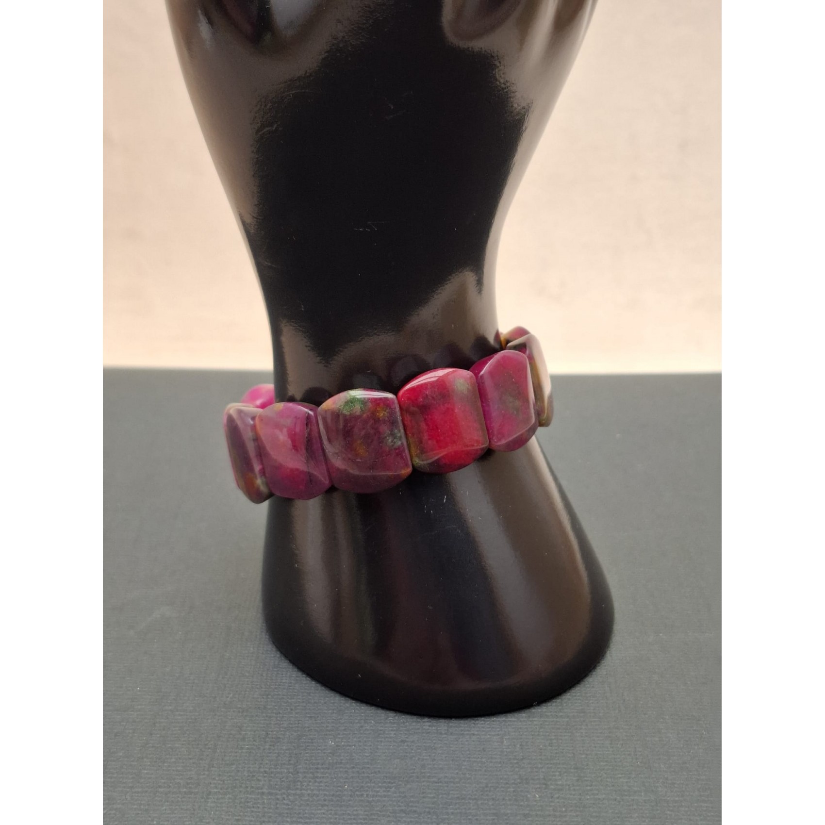 Rokassprādze ( dabīgais akmens )