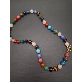 Kaklarota ( dabīgie akmeņi )