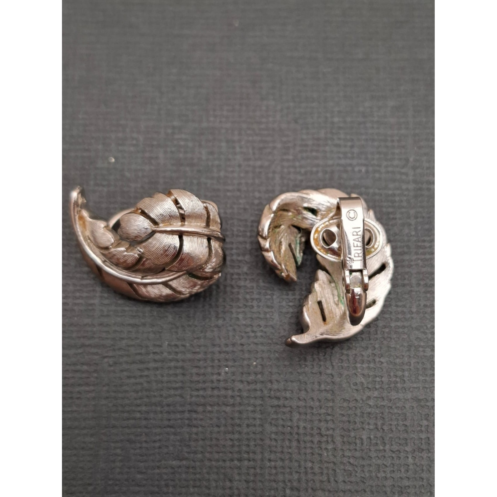 Vintage klipši TRIFARI