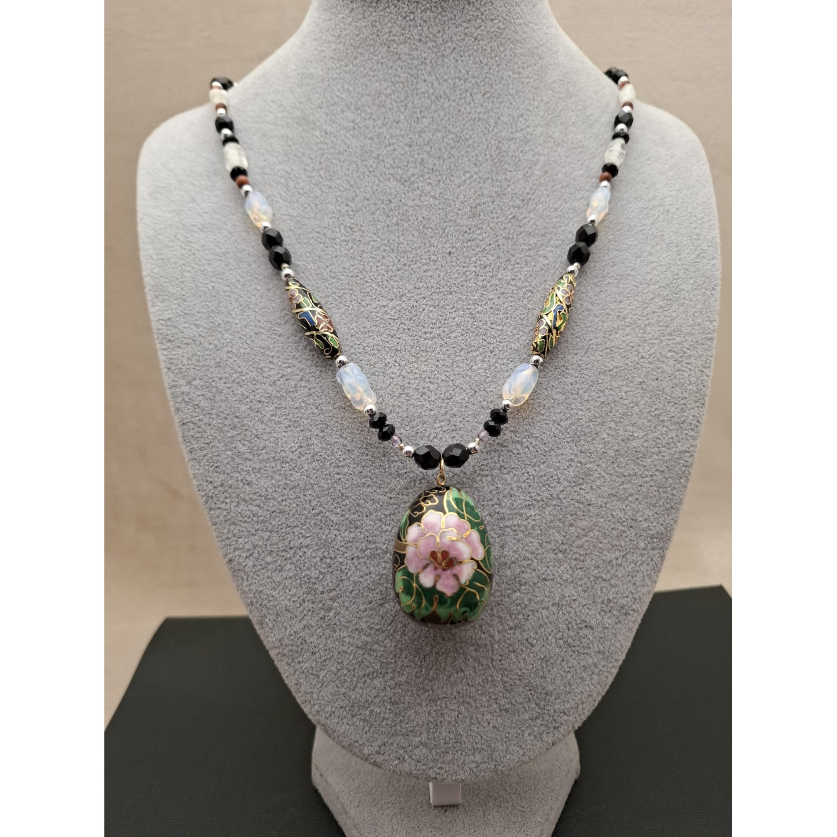 Vintage kaklarota  CHINESE CLOISONNE