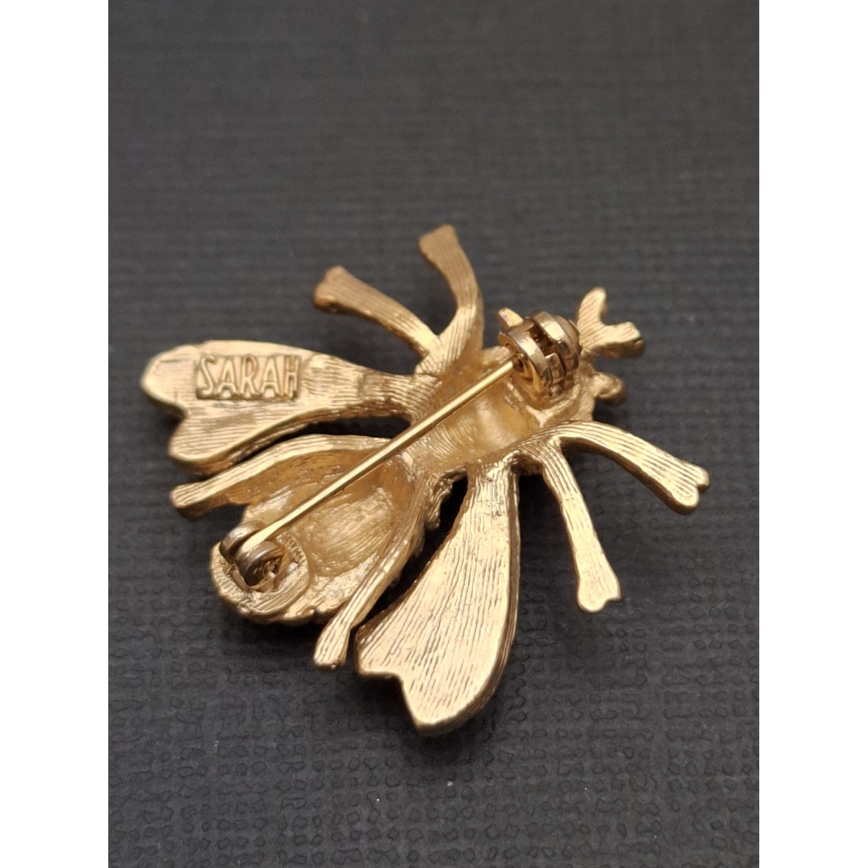 Vintage broša SARAH COVENTRI