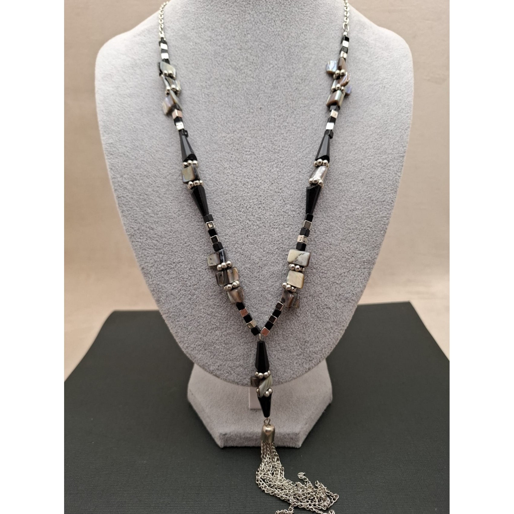 Kaklarota ( perlamutrs )