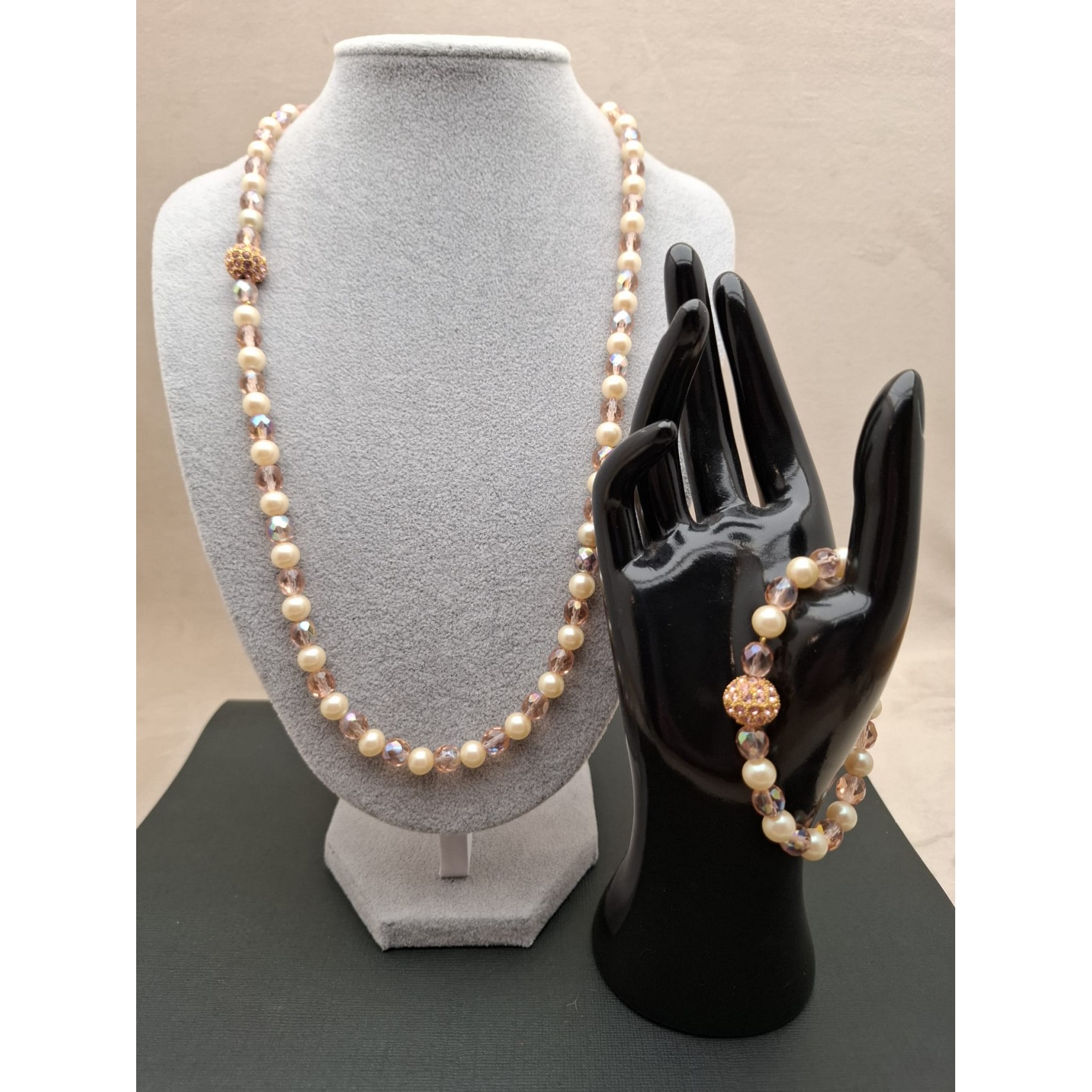 Vintage kaklarota JOAN RIVER