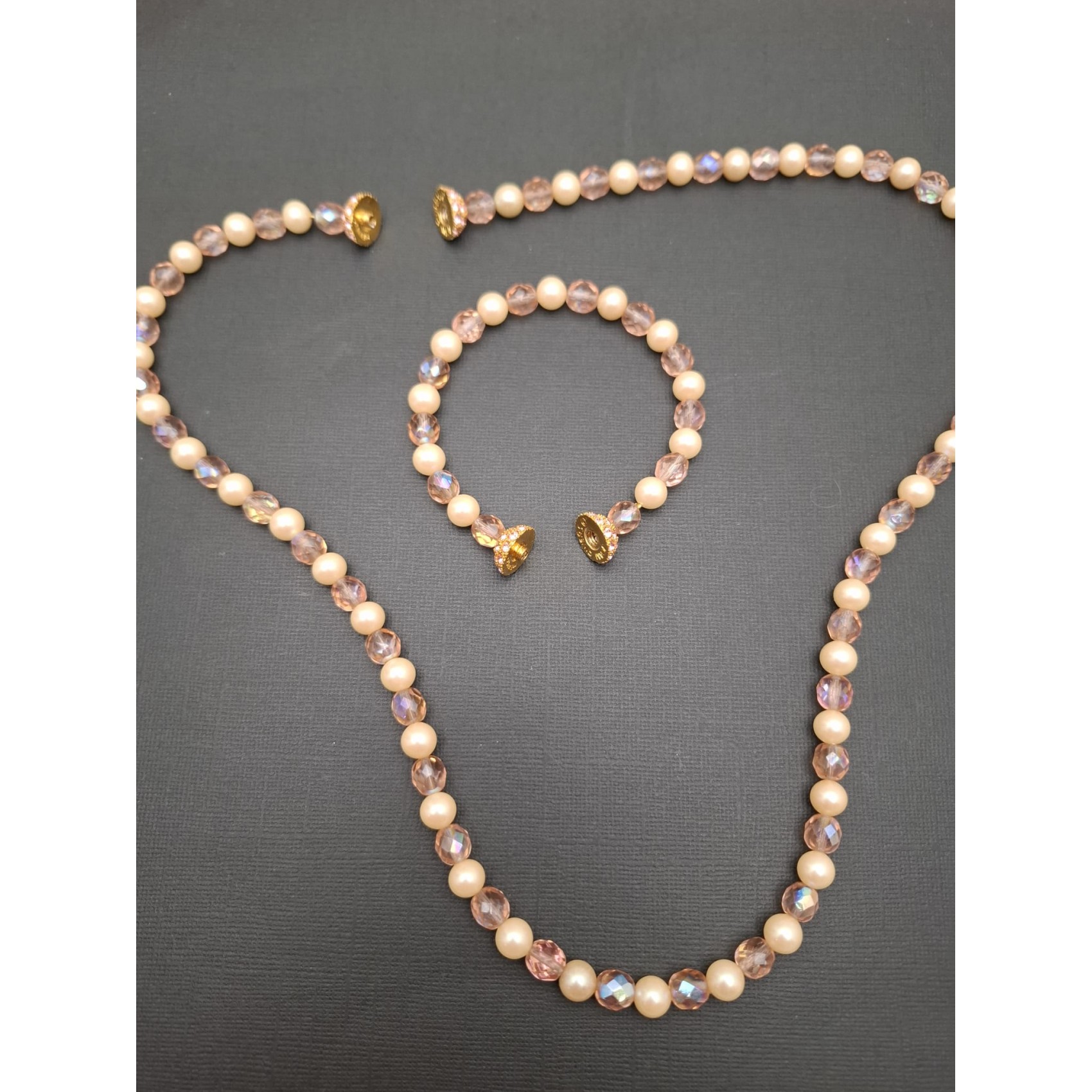 Vintage kaklarota JOAN RIVER