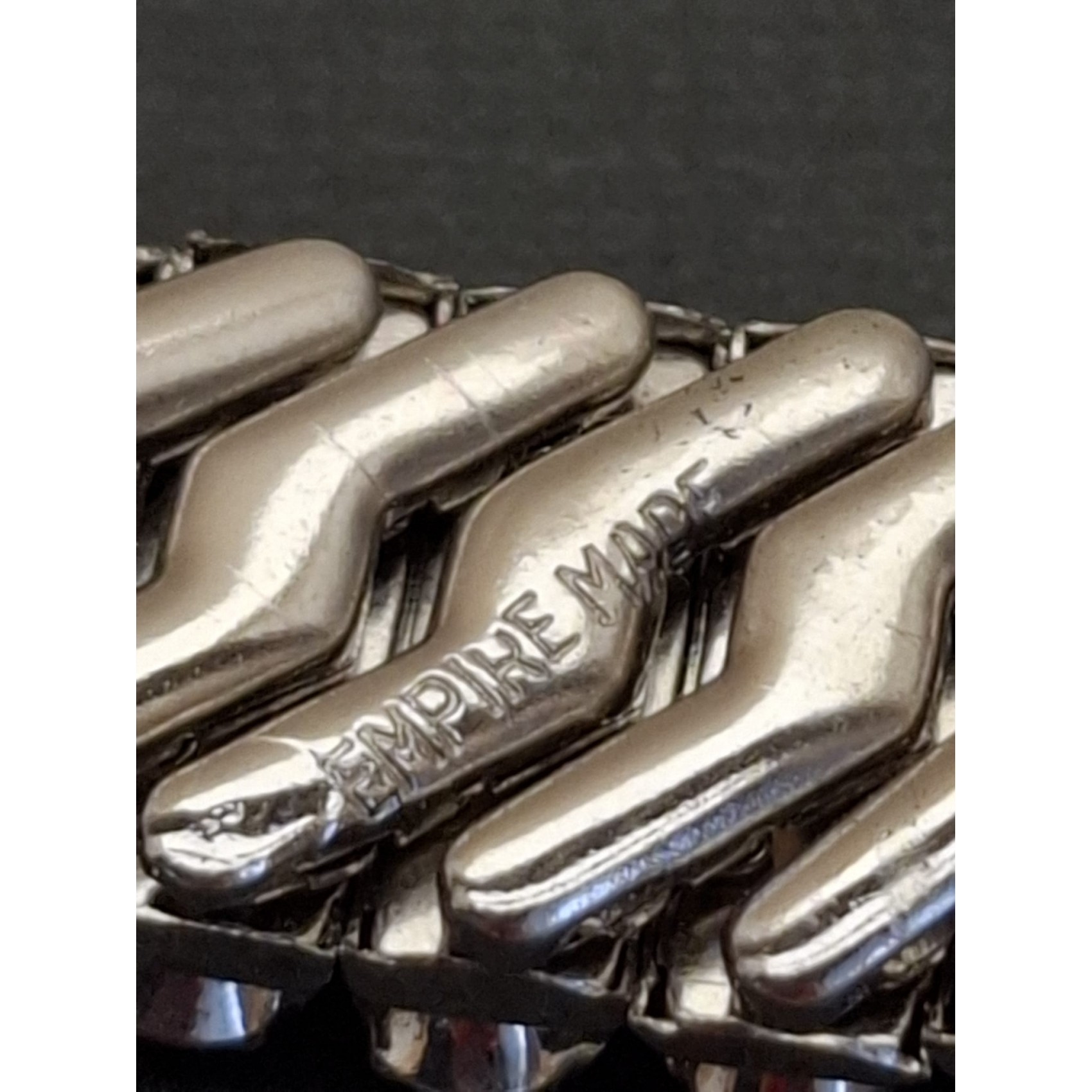 Vintage rokassprādze EMPIRE