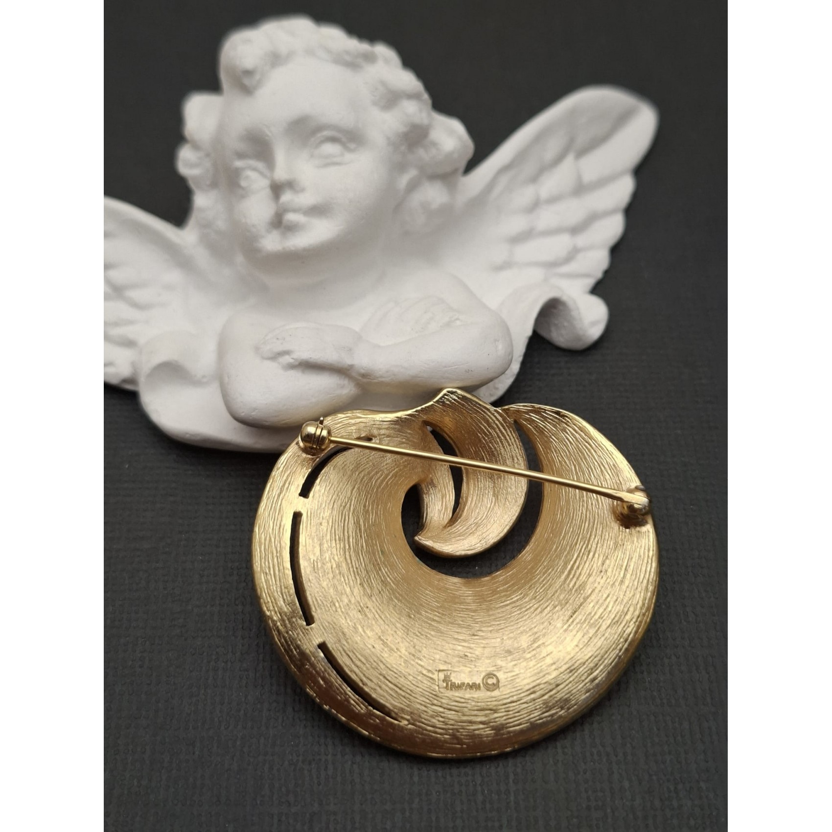 Vintage broša CROWN TRIFARI