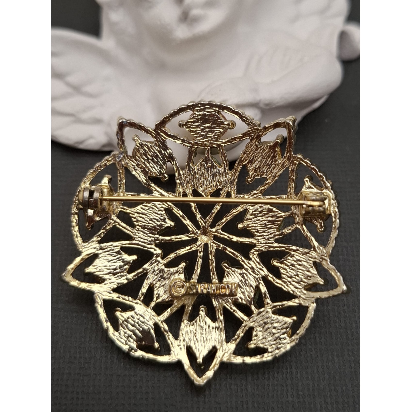 Vintage broša SARAH COVENTRI