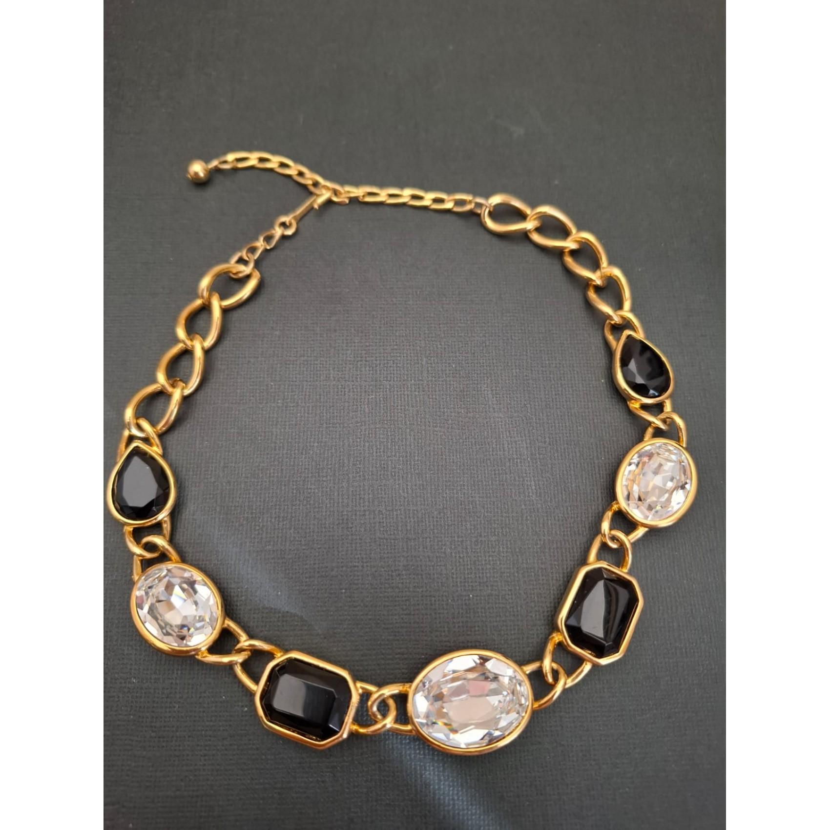 Vintage kaklarota  TRIFARI