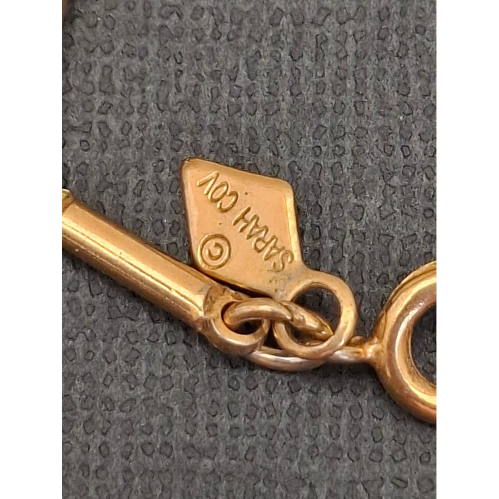 Vintage kaklarota  SARAH COVENTRI