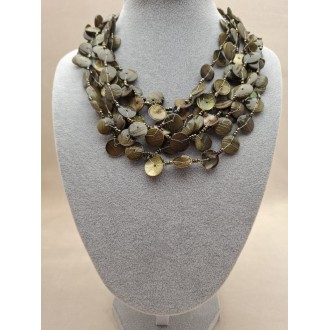 Kaklarota  ( perlamutrs )