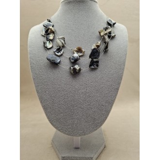 Kaklarota  ( perlamutrs )