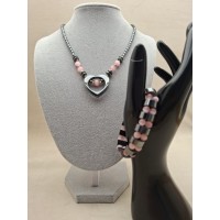 Kaklarota ( dabīgie akmeņi )