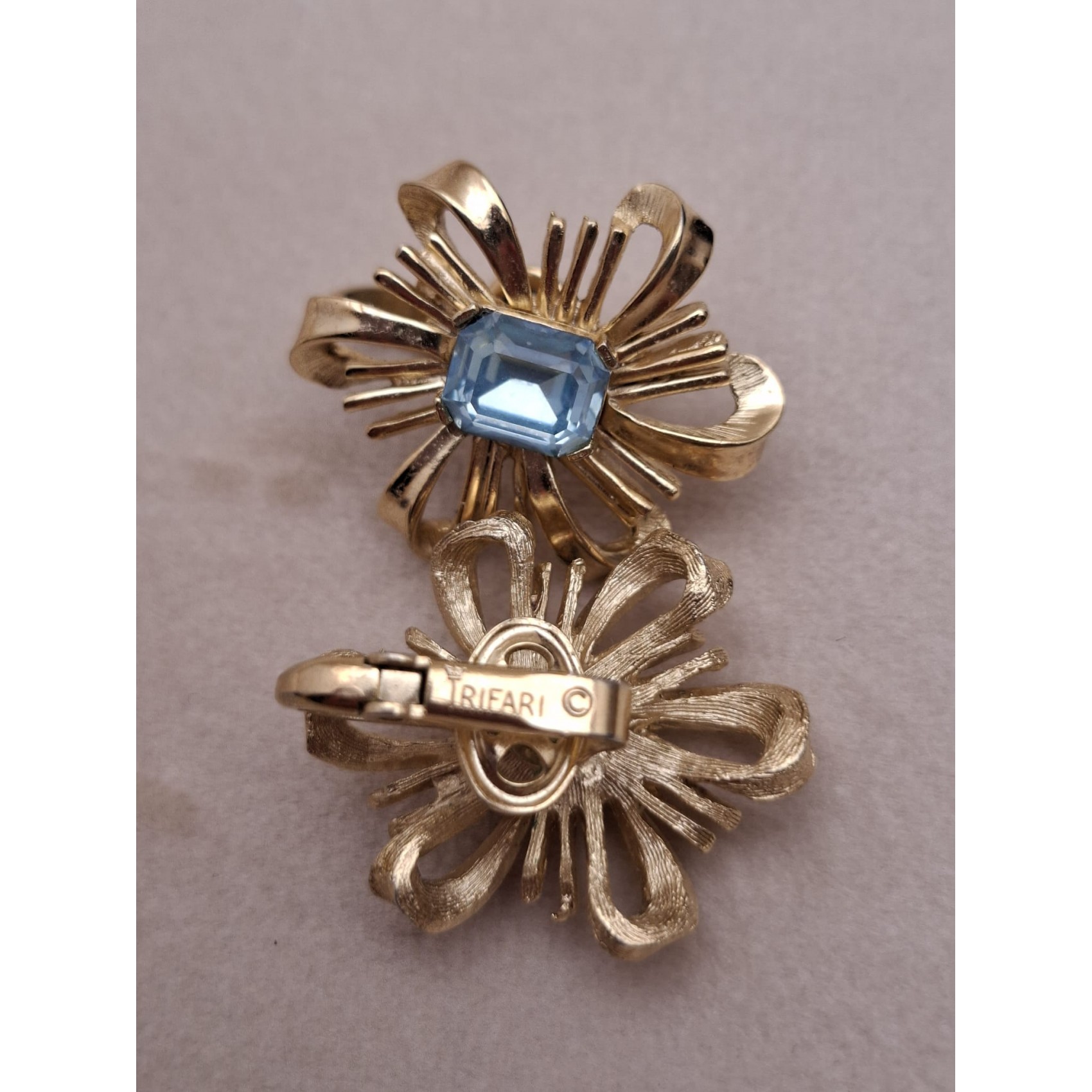 Vintage klipši TRIFARI