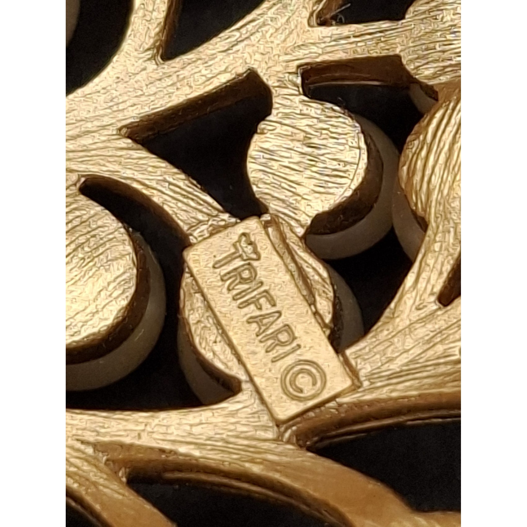 Vintage broša  TRIFARI