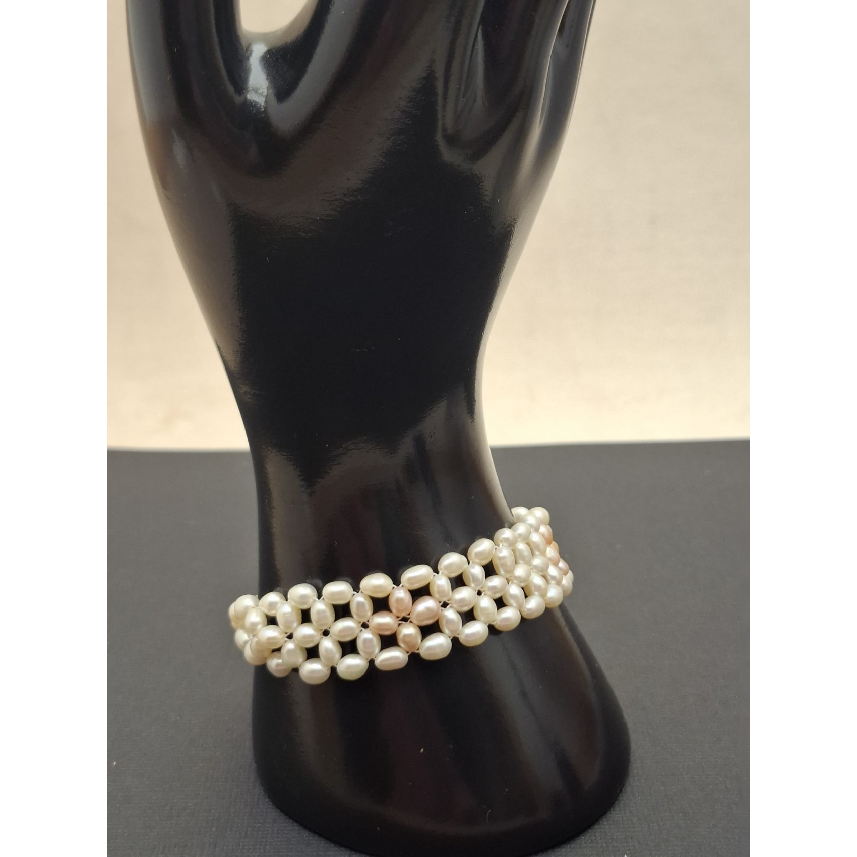 Rokassprādze (dabiskās pērles)