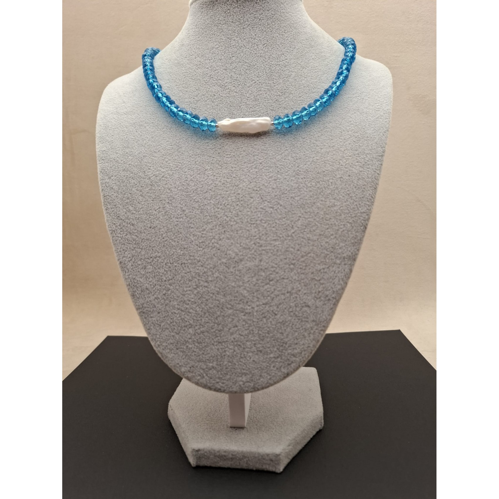 Kaklarota ( kristāli/baroka pērle )