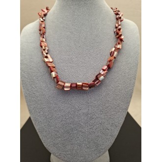 Kaklarota  ( perlamutrs )