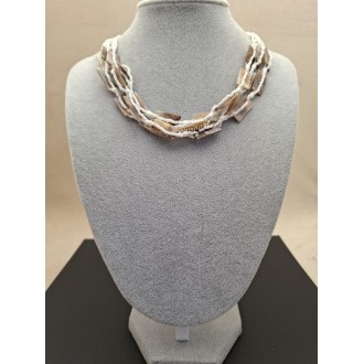 Kaklarota  ( perlamutrs )