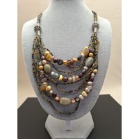 Kaklarota ( dabīgie akmeņi )