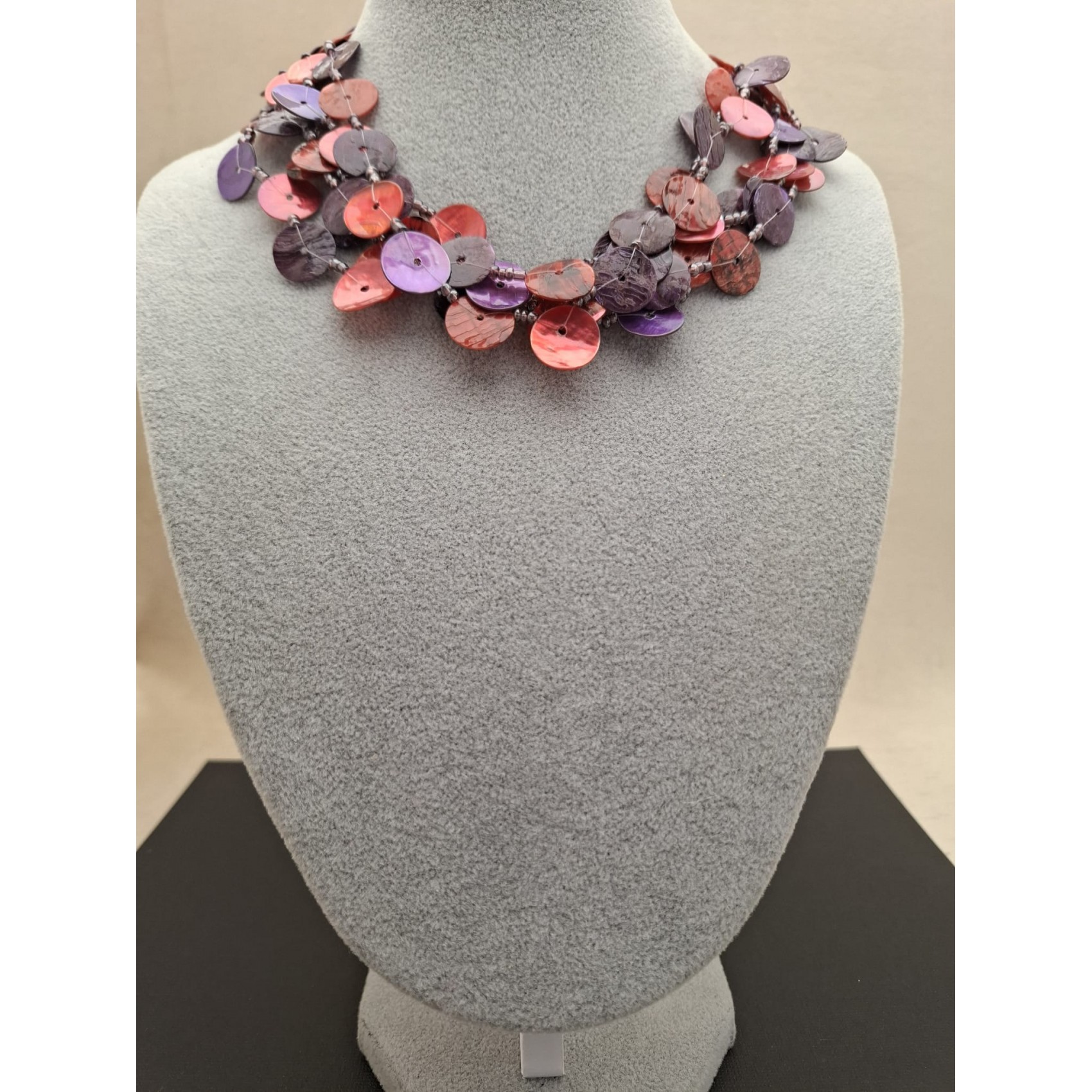 Kaklarota  ( perlamutrs )