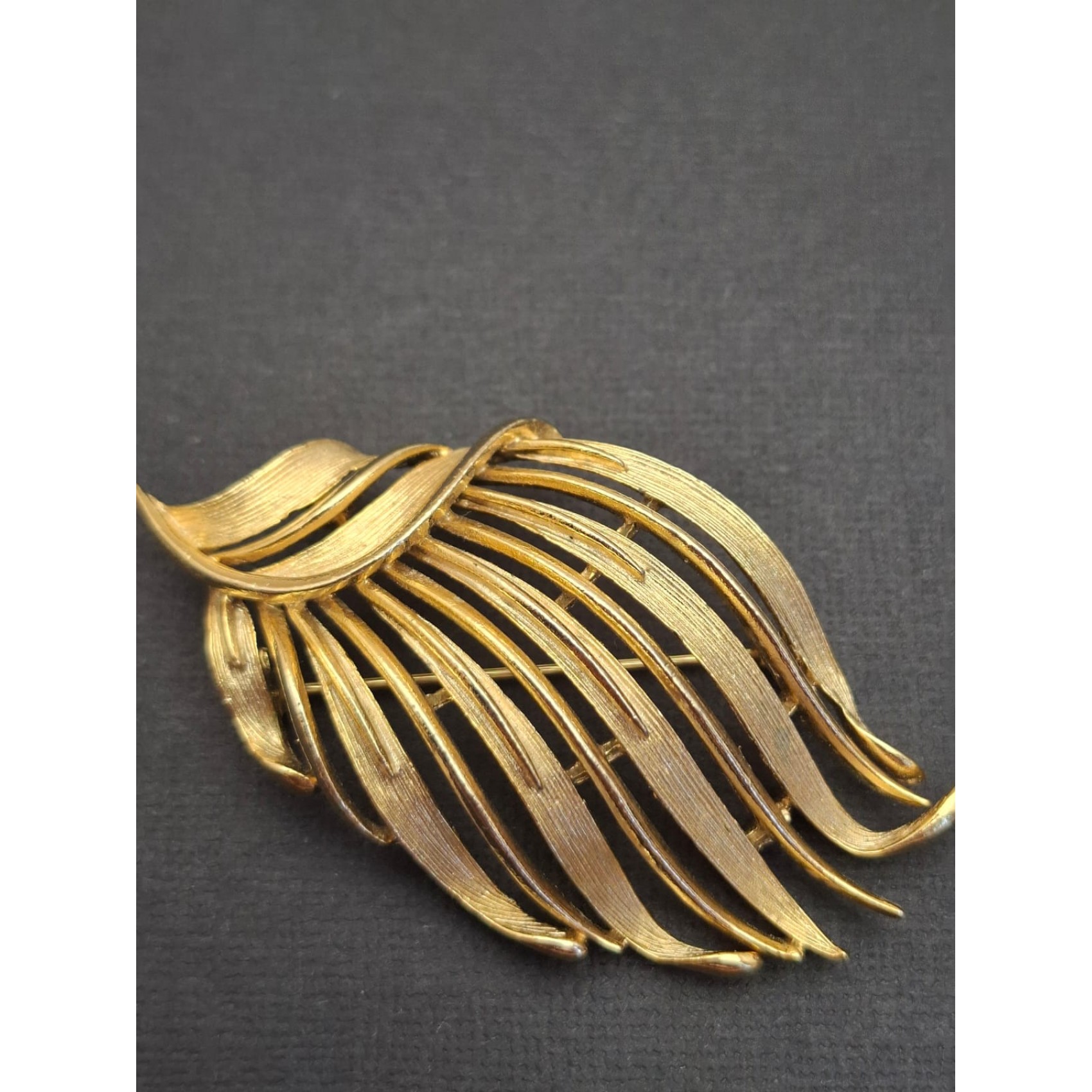 Vintage broša LISNER