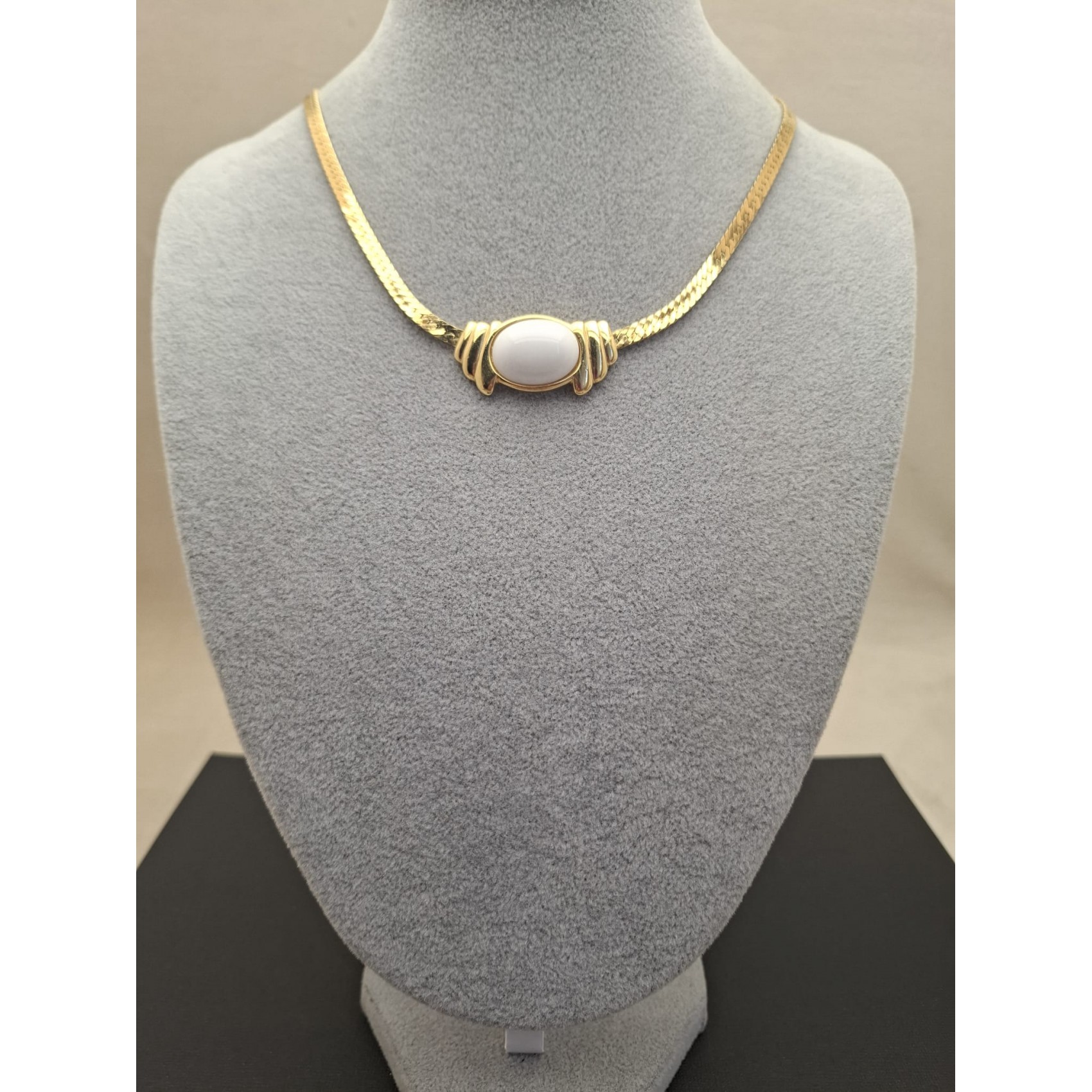 Vintage kaklarota  TRIFARI