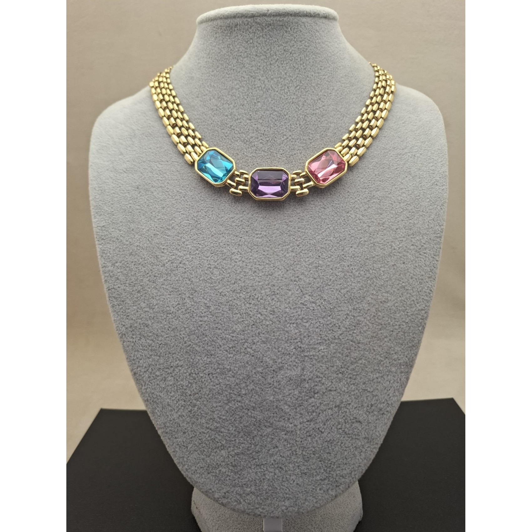 Vintage kaklarota  TRIFARI