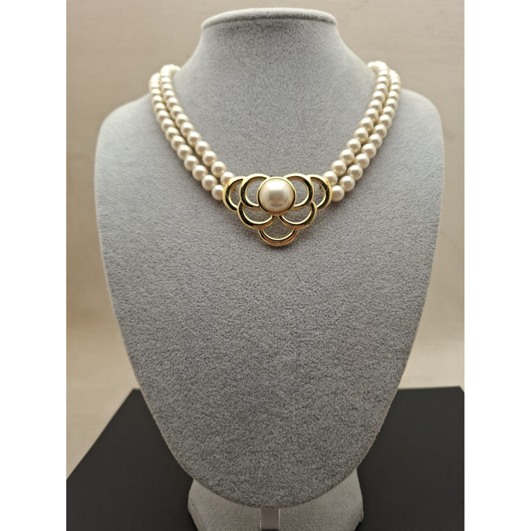 Vintage kaklarota  TRIFARI