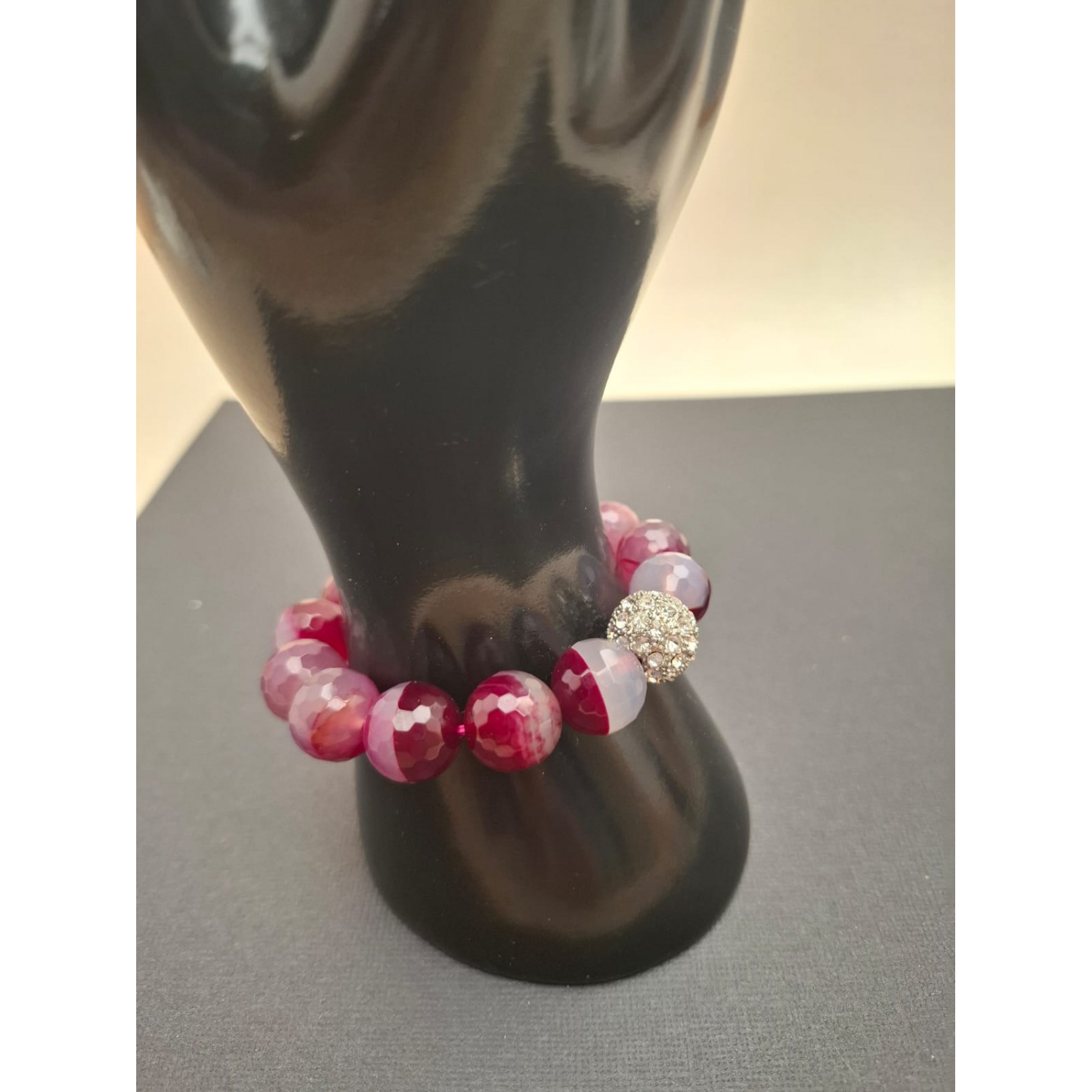 Rokassprādze ( dabīgais akmens )