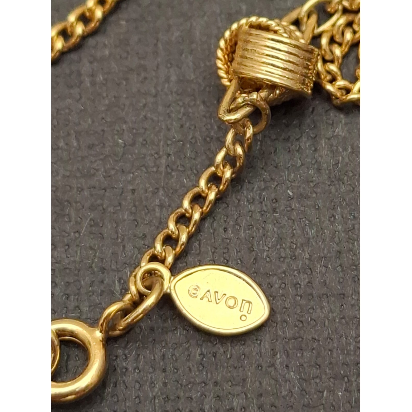 Vintage kaklarota AVON