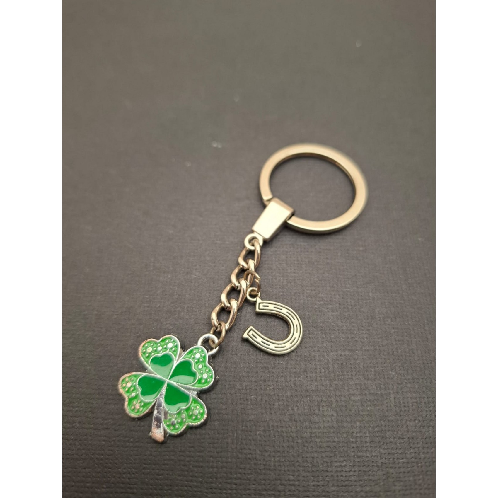 Atslēgu piekariņš