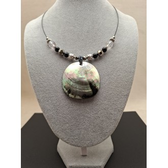 Kaklarota  ( perlamutrs )