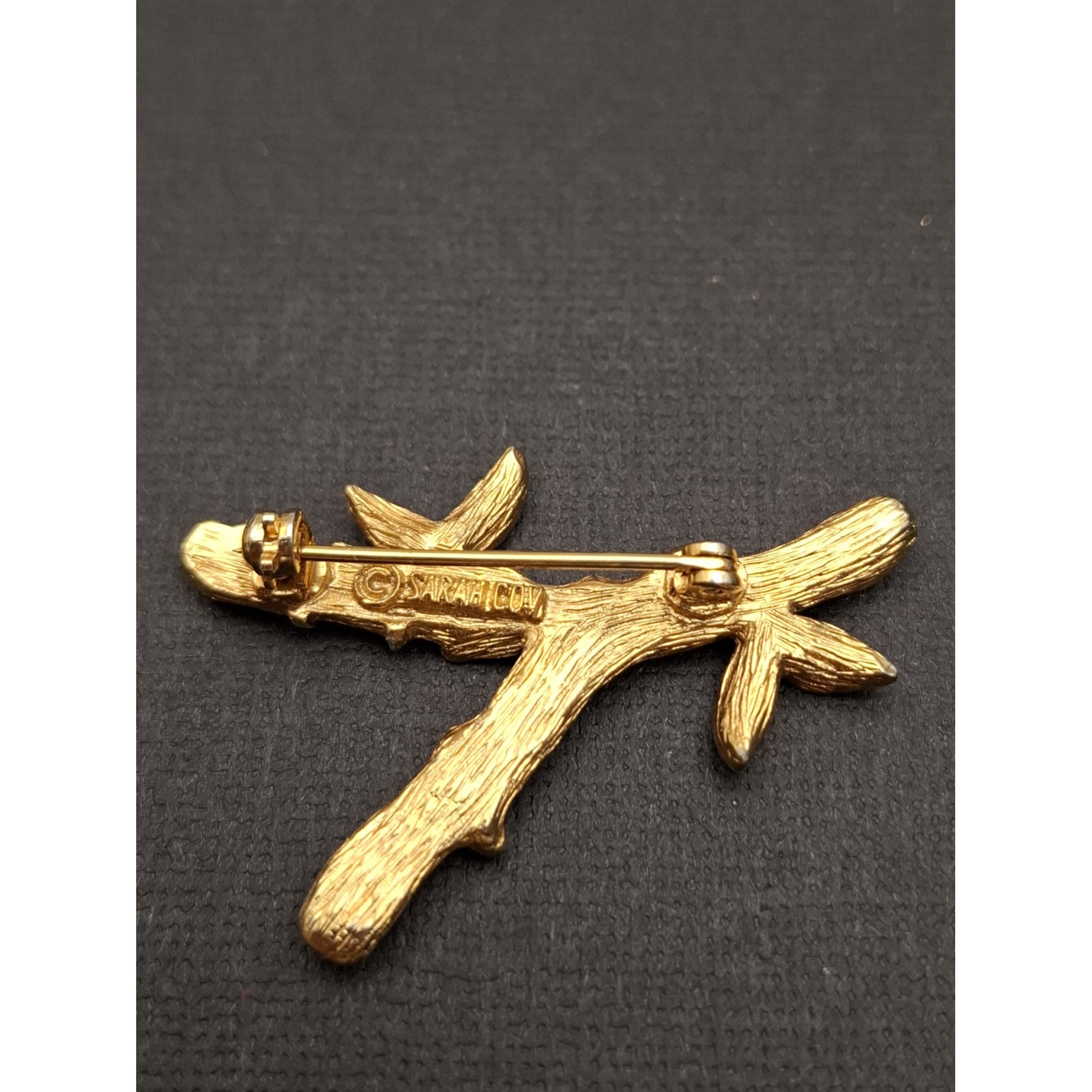 Vintage broša SARAH COVENTRI