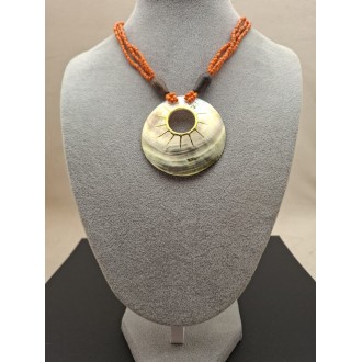 Kaklarota  ( perlamutrs )