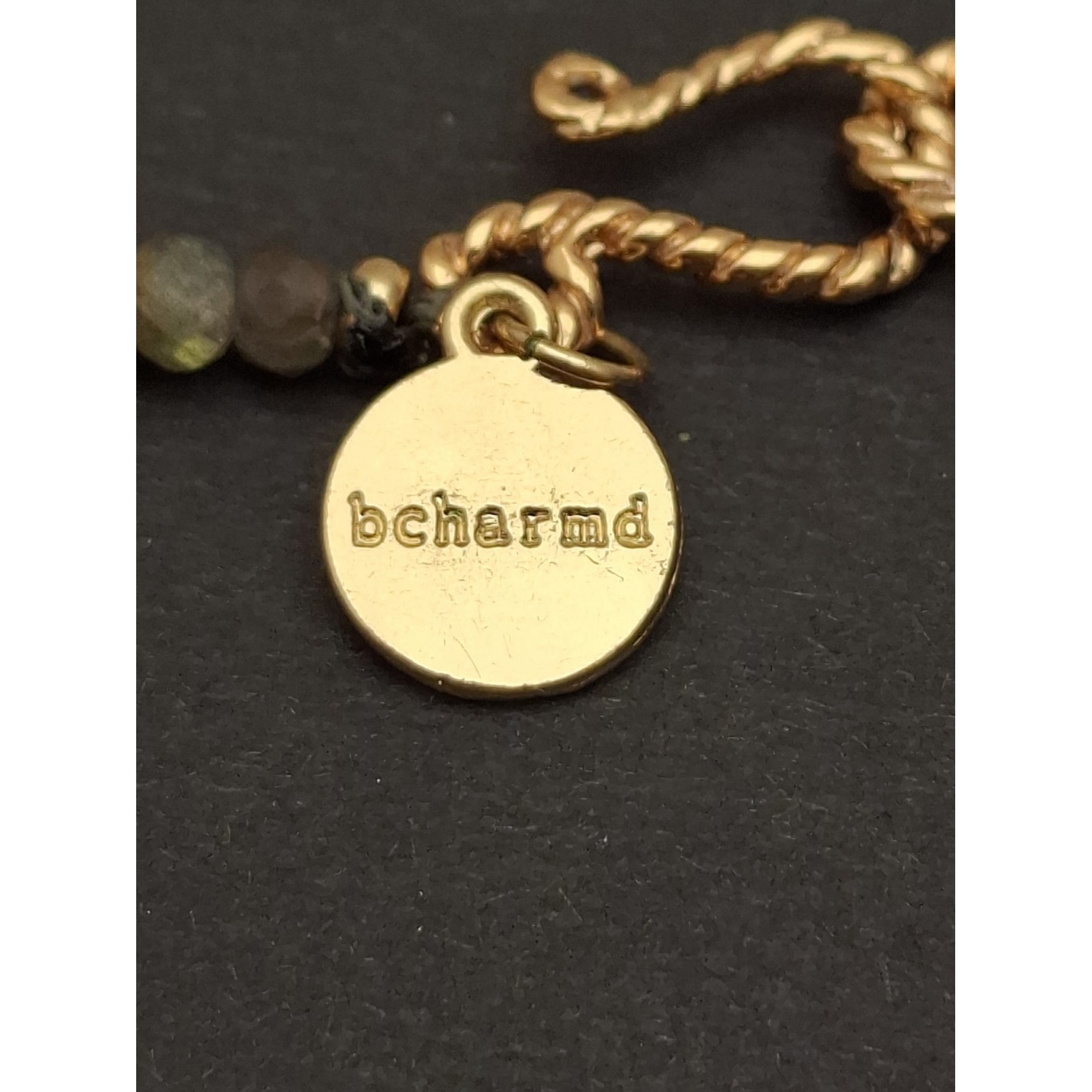 Kaklarota ( dabīgie akmeņi ) BSHARMD